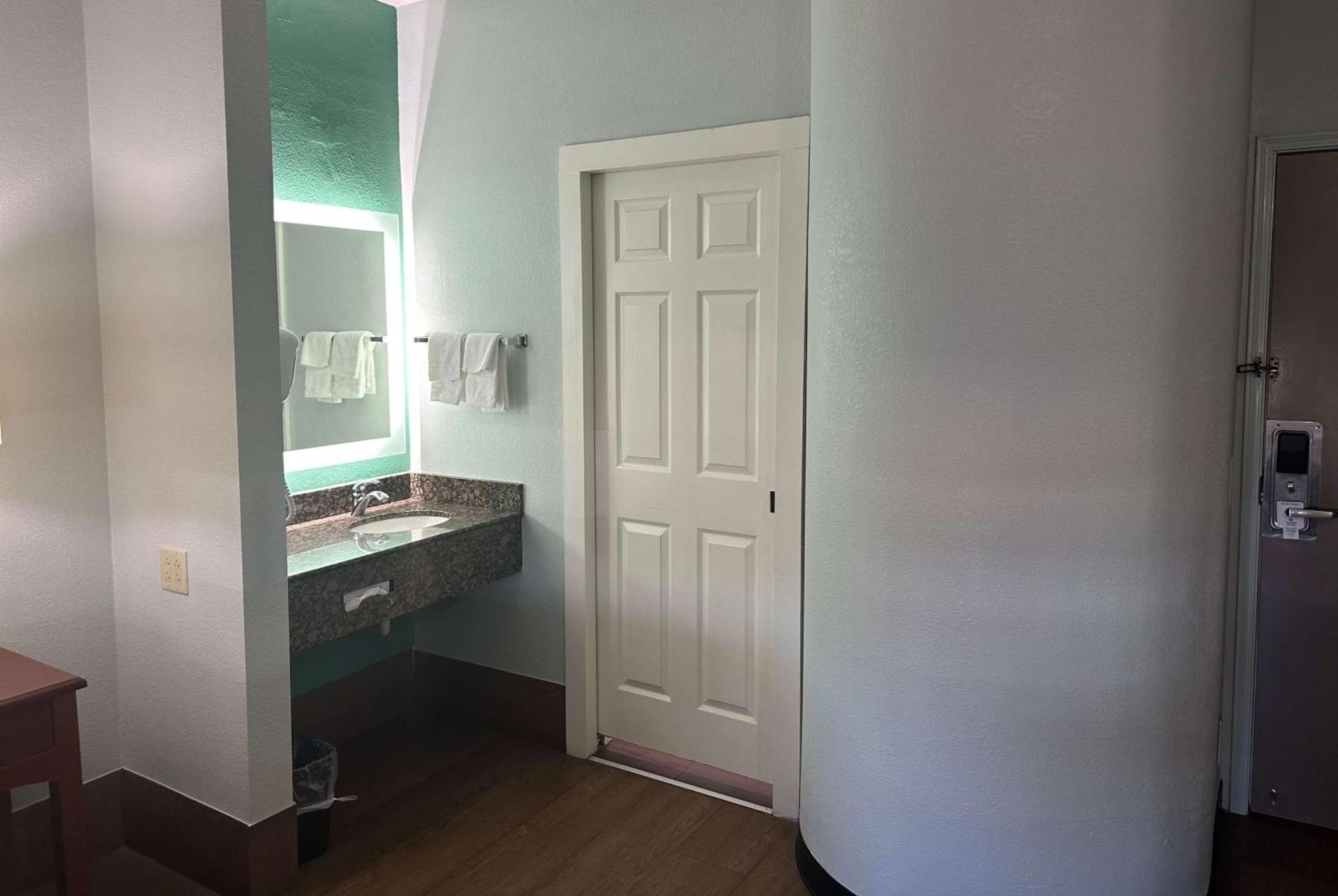 Wingate By Wyndham Macon West I-475 Hotel Екстериор снимка